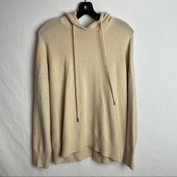 Zara Tops - zara sweater hoodie